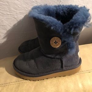 Uggs used size 9 toddler